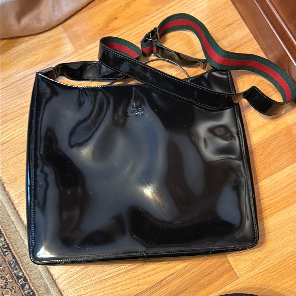 Gucci Black Leather Shoulder Bag